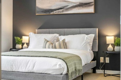 802-211 13 Avenue Se, Calgary, AB - Indoor Photo Showing Bedroom