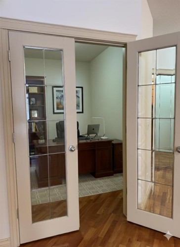 1108-24 Hemlock Crescent Sw, Calgary, AB - Indoor Photo Showing Other Room