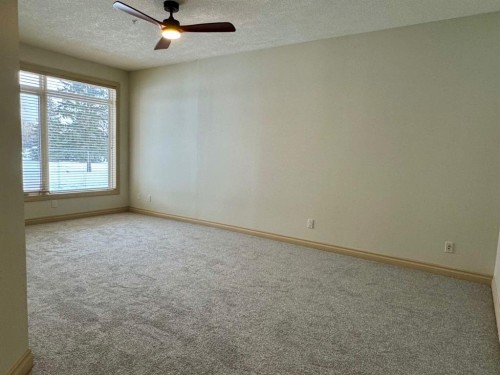 1108-24 Hemlock Crescent Sw, Calgary, AB - Indoor Photo Showing Other Room