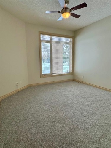 1108-24 Hemlock Crescent Sw, Calgary, AB - Indoor Photo Showing Other Room