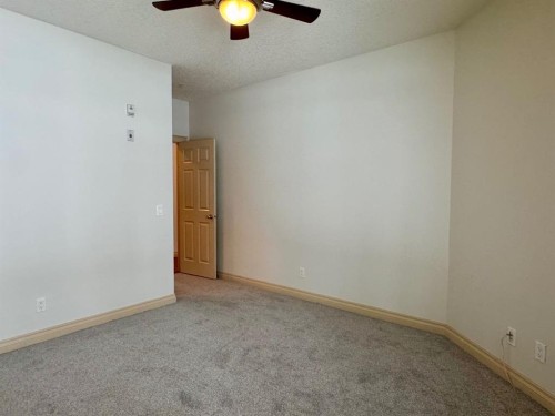 1108-24 Hemlock Crescent Sw, Calgary, AB - Indoor Photo Showing Other Room