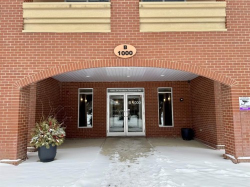 1108-24 Hemlock Crescent Sw, Calgary, AB - Outdoor With Exterior