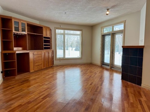 1108-24 Hemlock Crescent Sw, Calgary, AB - Indoor Photo Showing Other Room