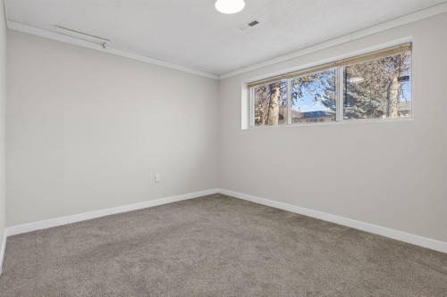 255 Rundleridge Drive Ne, Calgary, AB - Indoor Photo Showing Other Room