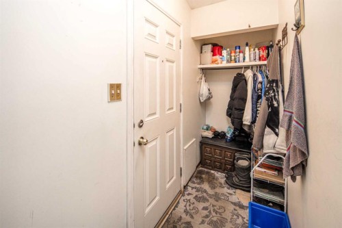 4012 Varsity Drive Nw, Calgary, AB - Indoor