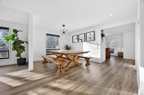 7103 Bow Crescent Nw, Calgary, AB - Indoor