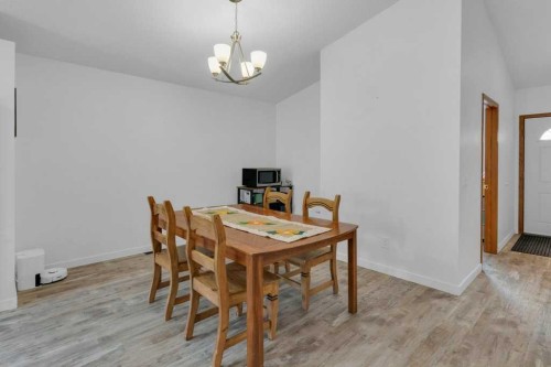 119 Edgepark Villas Nw, Calgary, AB - Indoor Photo Showing Dining Room
