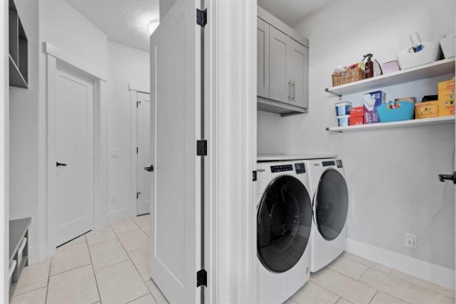 5 Cimarron Springs Circle, Okotoks, AB - Indoor Photo Showing Laundry Room