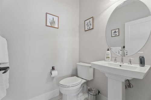 5 Cimarron Springs Circle, Okotoks, AB - Indoor Photo Showing Bathroom