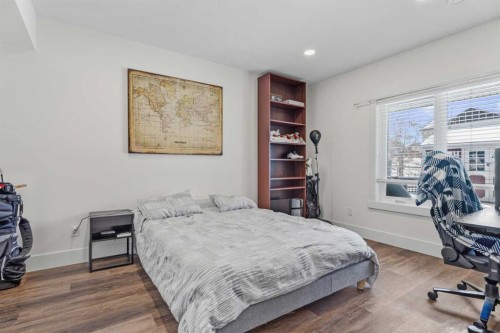 5 Cimarron Springs Circle, Okotoks, AB - Indoor Photo Showing Bedroom