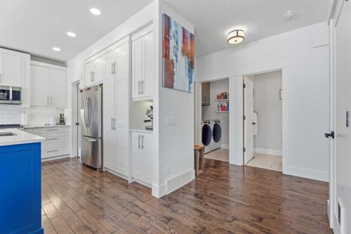 5 Cimarron Springs Circle, Okotoks, AB - Indoor Photo Showing Kitchen