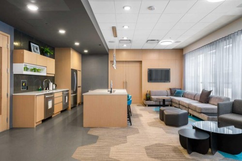 607-11 Mahogany Circle Se, Calgary, AB - Indoor