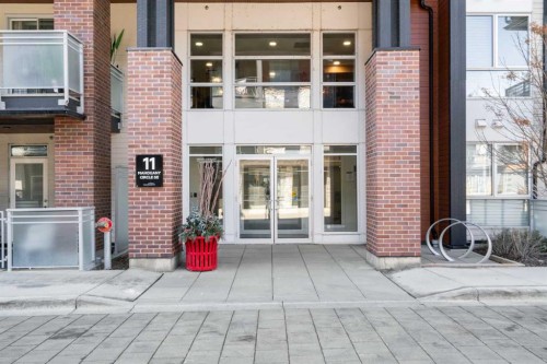 607-11 Mahogany Circle Se, Calgary, AB - Outdoor With Balcony With Facade