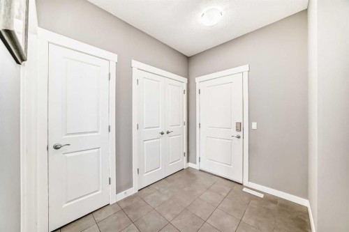 18 Mount Rae Place, Okotoks, AB - Indoor Photo Showing Other Room