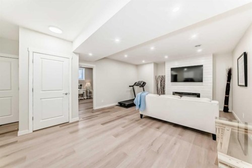 18 Mount Rae Place, Okotoks, AB - Indoor