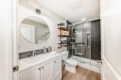 18 Mount Rae Place, Okotoks, AB - Indoor Photo Showing Bathroom