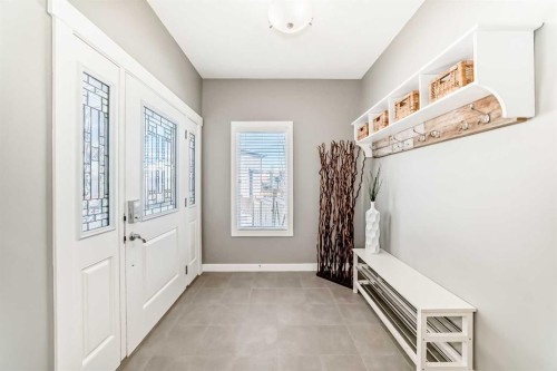 18 Mount Rae Place, Okotoks, AB - Indoor Photo Showing Other Room