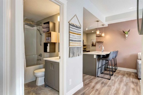 15-230 Seton Passage, Calgary, AB - Indoor Photo Showing Bathroom