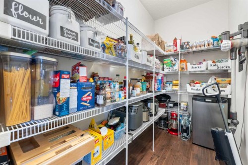 35 Aspenshire Drive Sw, Calgary, AB - Indoor Photo Showing Other Room