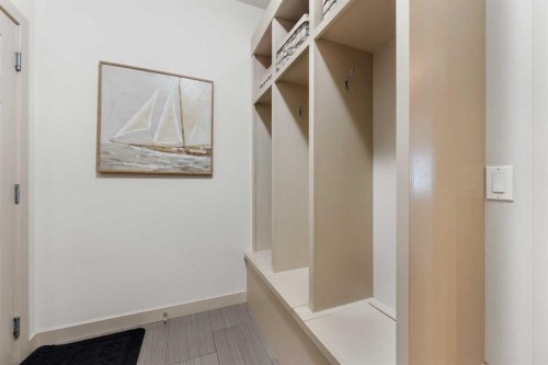 35 Aspenshire Drive Sw, Calgary, AB - Indoor Photo Showing Other Room