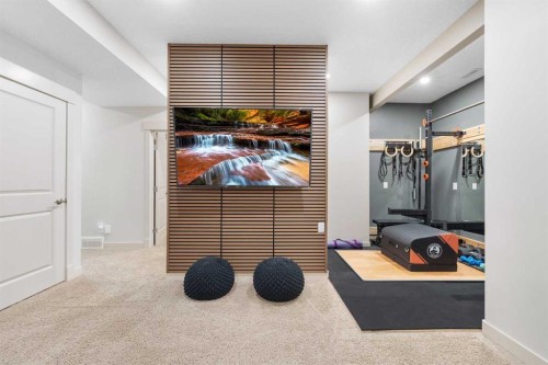 35 Aspenshire Drive Sw, Calgary, AB - Indoor Photo Showing Other Room