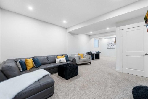 35 Aspenshire Drive Sw, Calgary, AB - Indoor