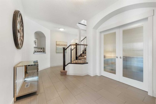 35 Aspenshire Drive Sw, Calgary, AB - Indoor Photo Showing Other Room