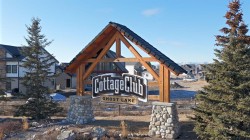624 Cottageclub Bend  Rural Rocky View County, AB T4C 1B1