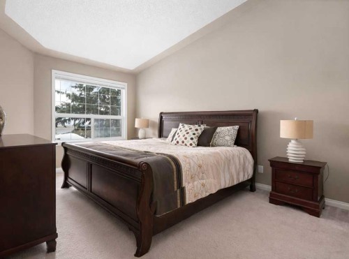 138 Sierra Morena Green Sw, Calgary, AB - Indoor Photo Showing Bedroom