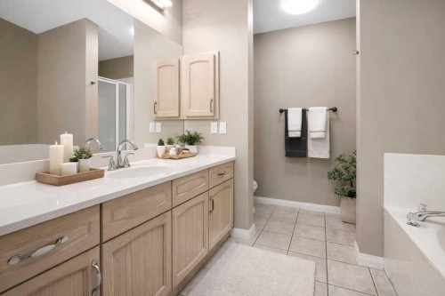 138 Sierra Morena Green Sw, Calgary, AB - Indoor Photo Showing Bathroom