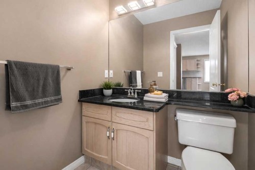 138 Sierra Morena Green Sw, Calgary, AB - Indoor Photo Showing Bathroom