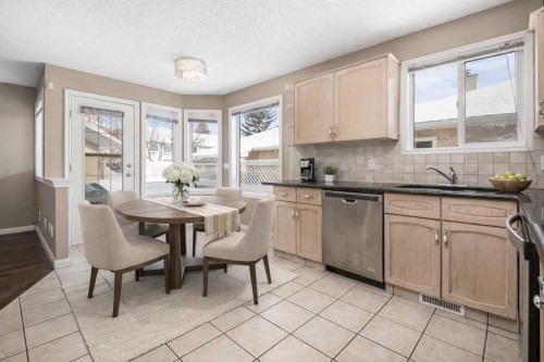 138 Sierra Morena Green Sw, Calgary, AB - Indoor