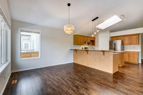 18336 Chaparral Street Se, Calgary, AB - Indoor Photo Showing Kitchen