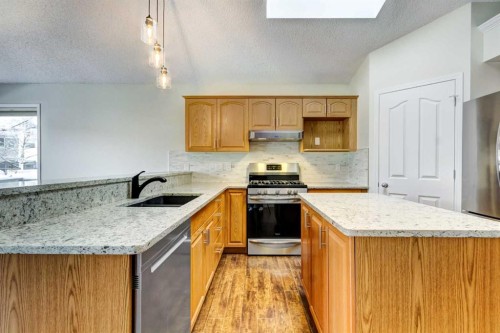 18336 Chaparral Street Se, Calgary, AB - Indoor Photo Showing Kitchen