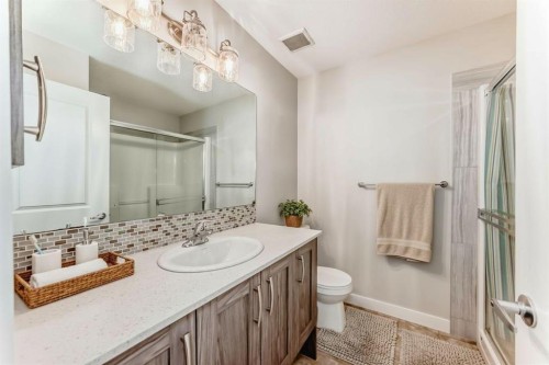 58-138 Seton Passage Se, Calgary, AB - Indoor Photo Showing Bathroom