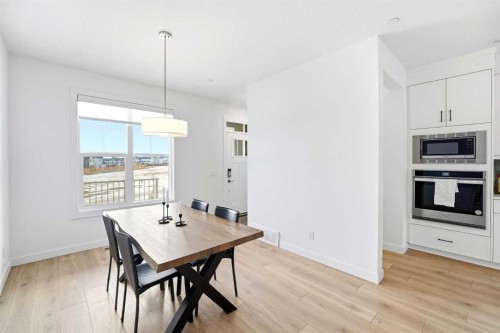 29 Herron Mews Ne, Calgary, AB - Indoor