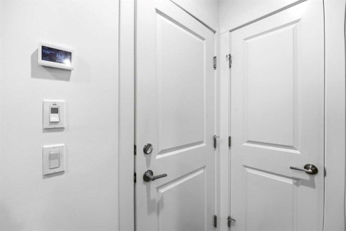 29 Herron Mews Ne, Calgary, AB - Indoor Photo Showing Other Room