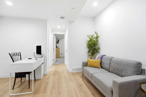 29 Herron Mews Ne, Calgary, AB - Indoor