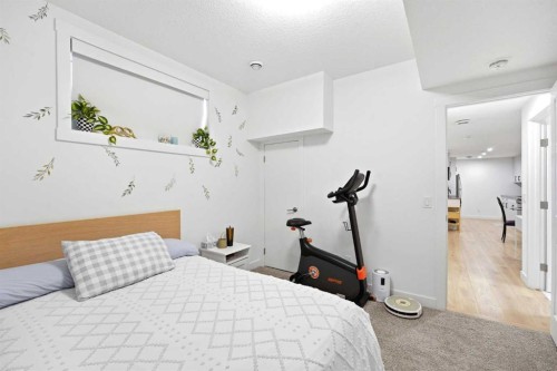 29 Herron Mews Ne, Calgary, AB - Indoor Photo Showing Bedroom