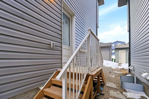 29 Herron Mews Ne, Calgary, AB - Outdoor