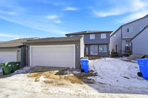 29 Herron Mews Ne, Calgary, AB - Outdoor