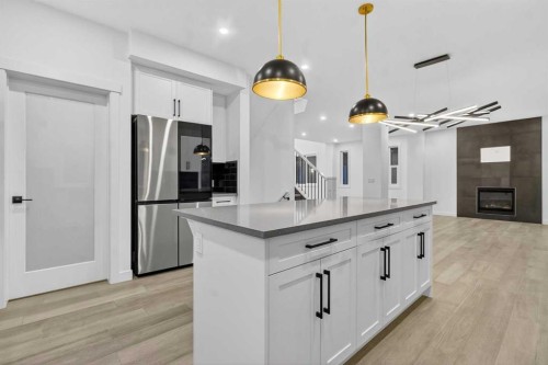 267 Chelsea Heath, Chestermere, AB - Indoor Photo Showing Kitchen