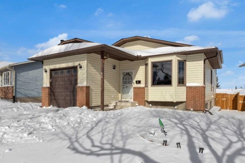 92 Macewan Drive Nw, Calgary, AB - Outdoor