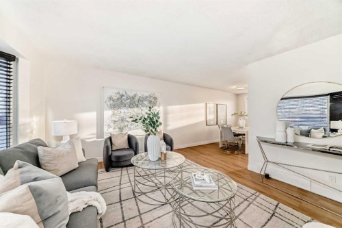 5640 Travis Street Ne, Calgary, AB - Indoor Photo Showing Living Room