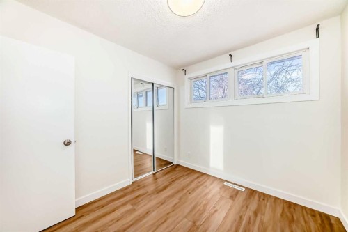 5640 Travis Street Ne, Calgary, AB - Indoor Photo Showing Other Room