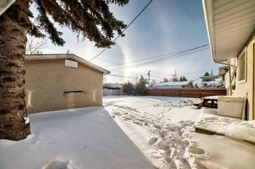 5640 Travis Street Ne, Calgary, AB - Outdoor