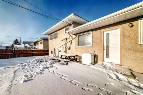 5640 Travis Street Ne, Calgary, AB - Outdoor