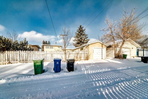 5640 Travis Street Ne, Calgary, AB - Outdoor