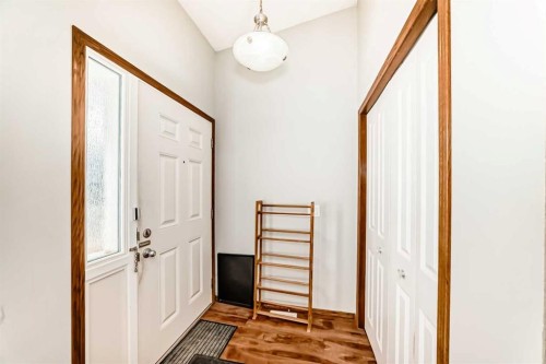 179 Hawkwood Boulevard Nw, Calgary, AB - Indoor Photo Showing Other Room