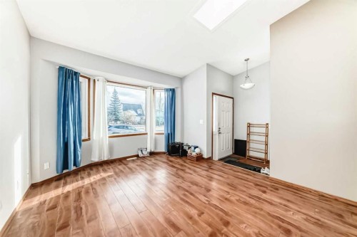 179 Hawkwood Boulevard Nw, Calgary, AB - Indoor Photo Showing Other Room